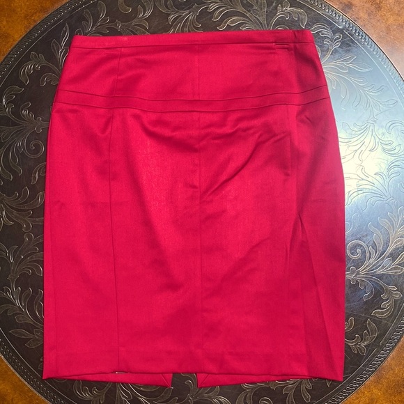 Express Studio Dresses & Skirts - Express Studio Red Pencil w Leopard Lining Skirt Sz 8